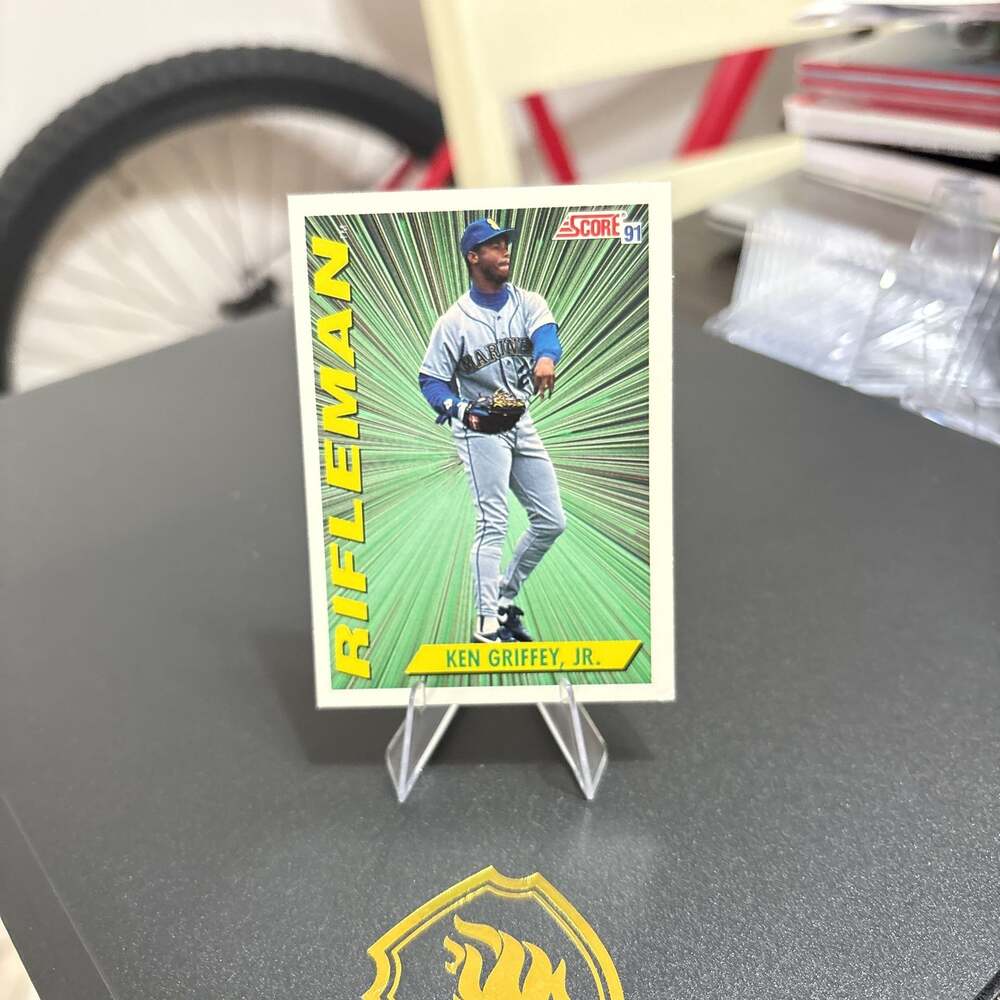 1991 Score Ken Griffey Jr. #697 Seattle Mariners HOF PSA 9 Mint